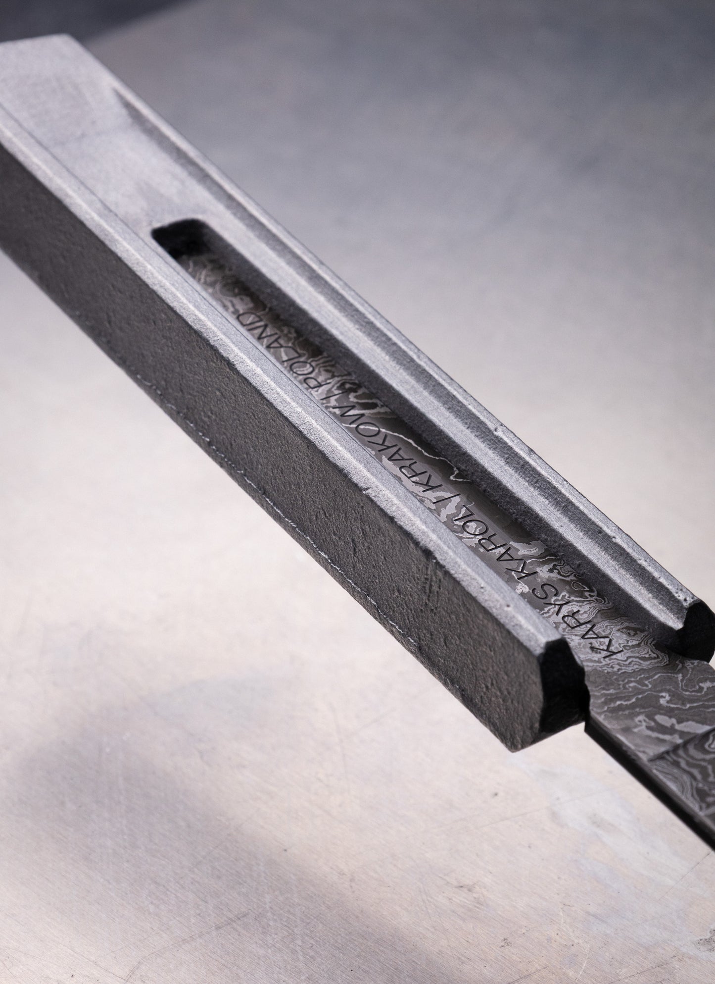 230mm damascus gyuto
