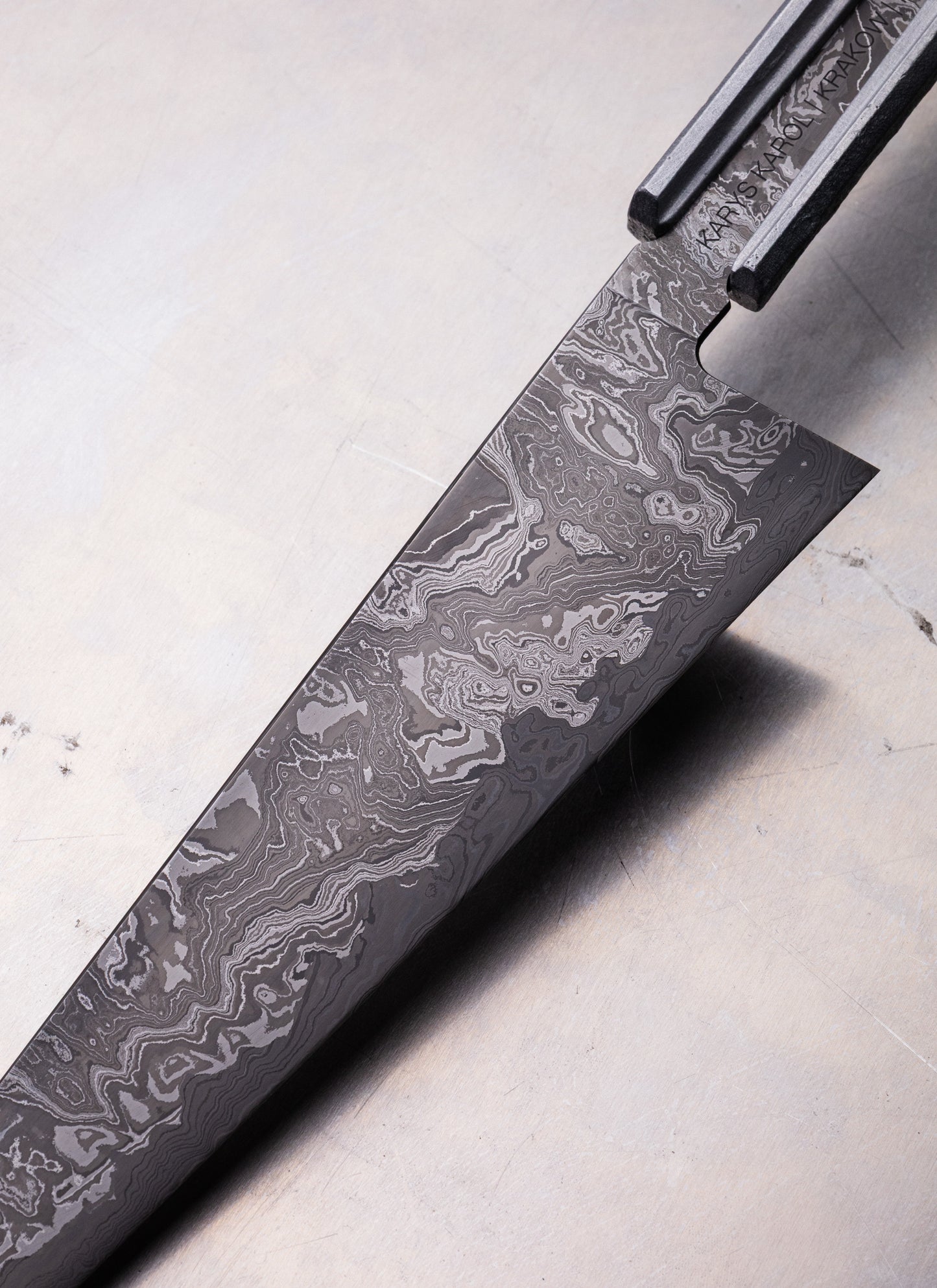 230mm damascus gyuto