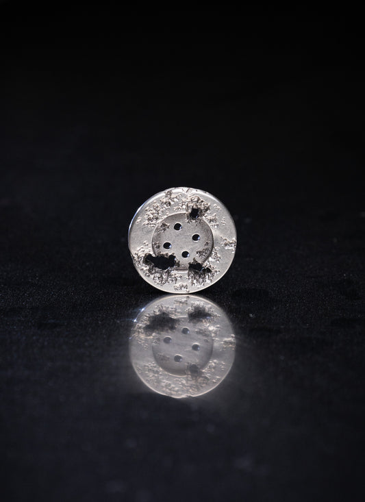 925. silver button
